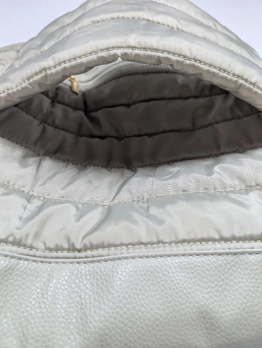 Isaac Mizrahi New York - Big Evolution Weekender Duffle Bag - Light Olive Green